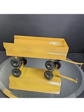 Vintage Ertl Farm Trailer Metal, Missing Tailgate Made In Dyersville Iowa USA